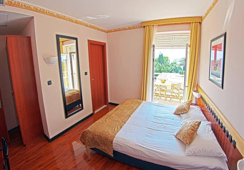 Grand Park Hotel 4*